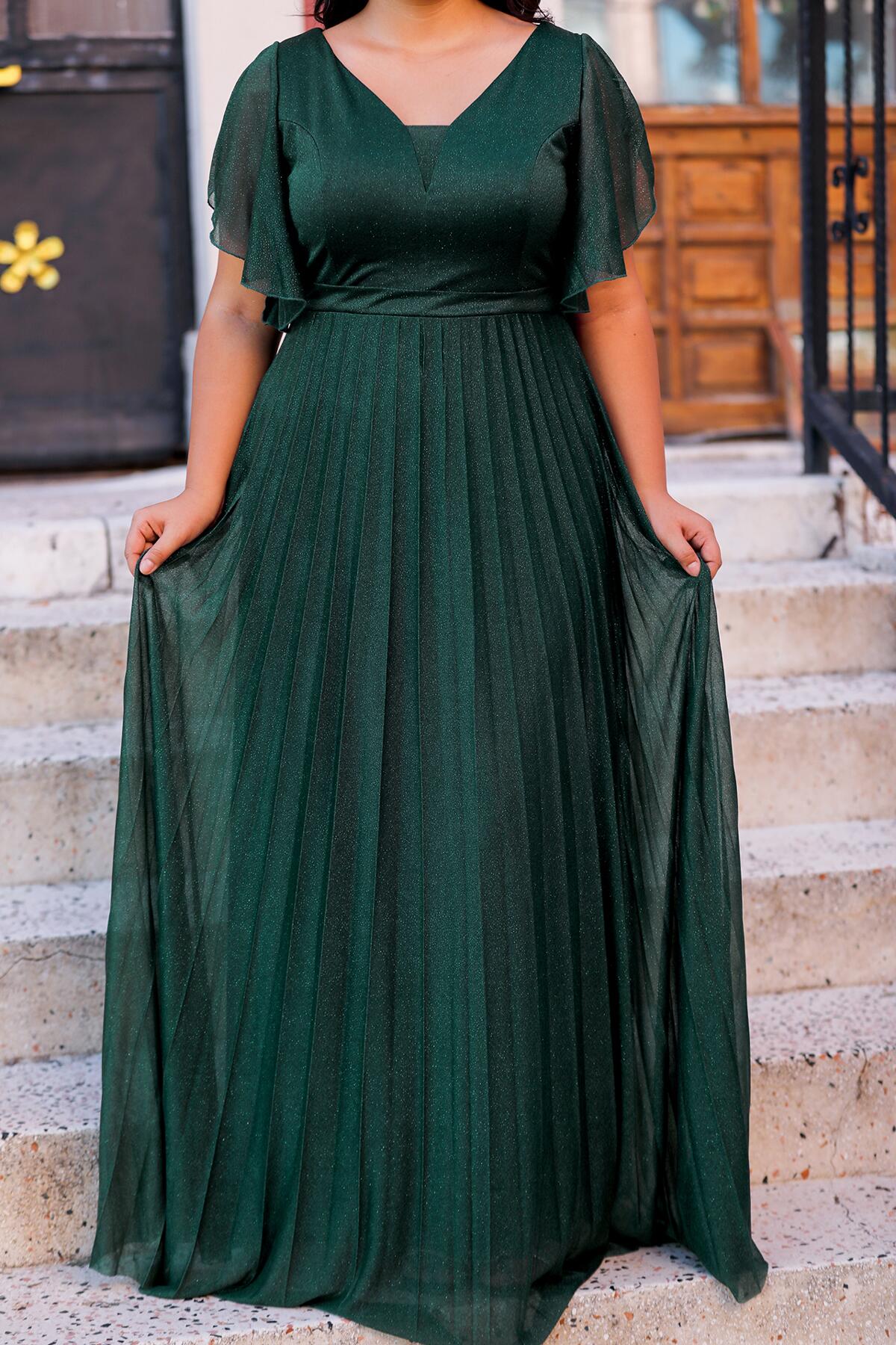 Plus‑Size Glitter Evening Dress — Emerald