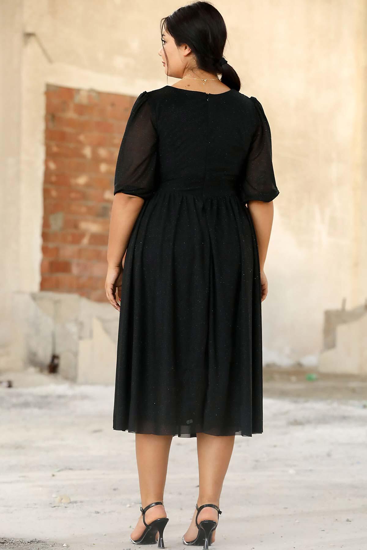 Große Größen Plissiertes Abendkleid mit Taillenbetonung – Schwarz