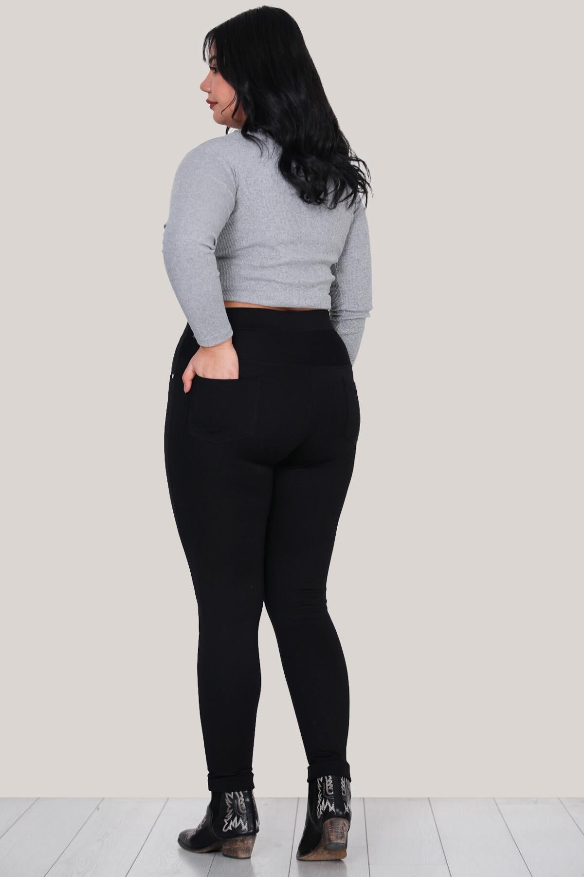 Plus - Size Leggings — Black