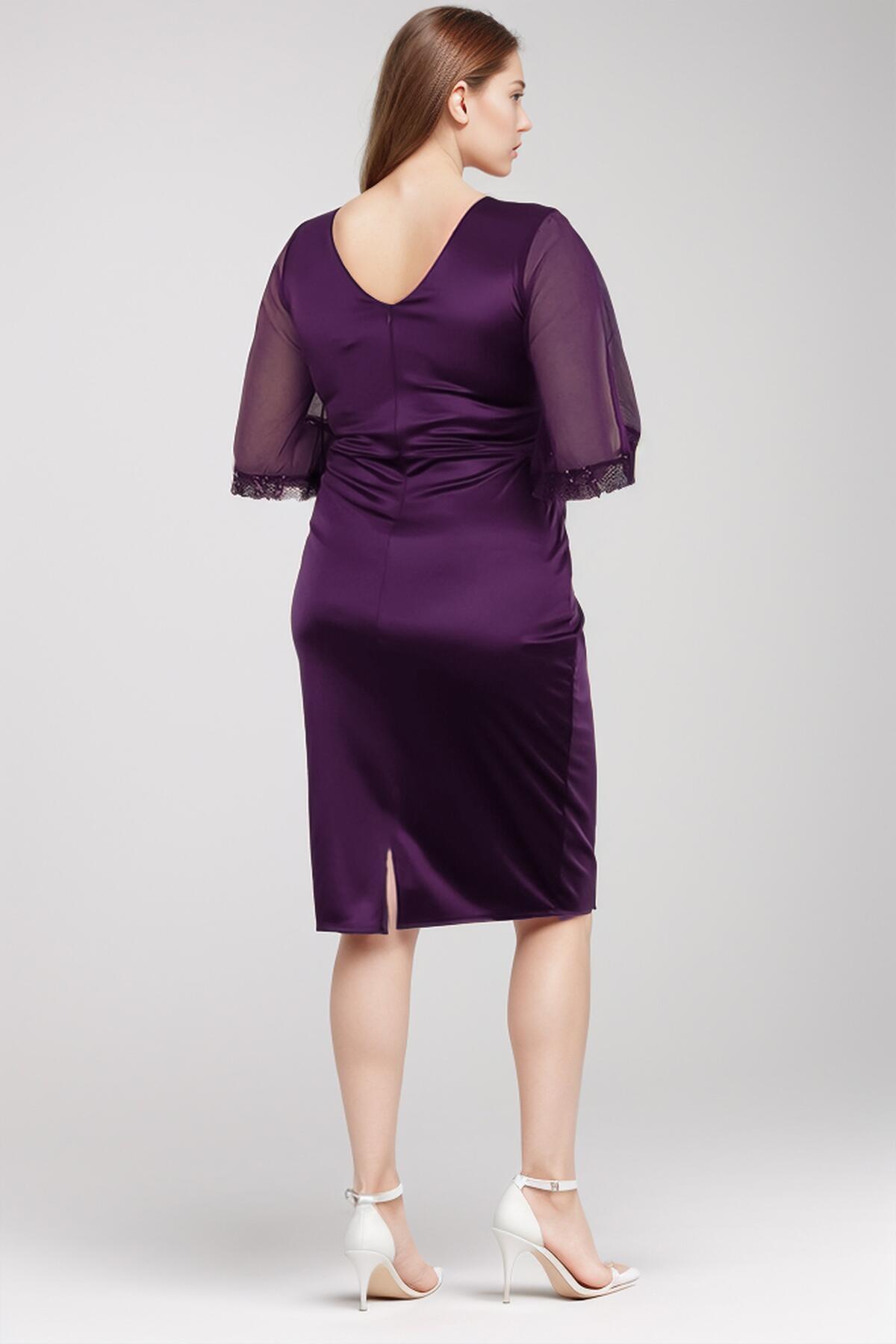 Große Größen V-Ausschnitt kurzes Kleid mit Pailletten- und Steindetail - Dunkelviolett