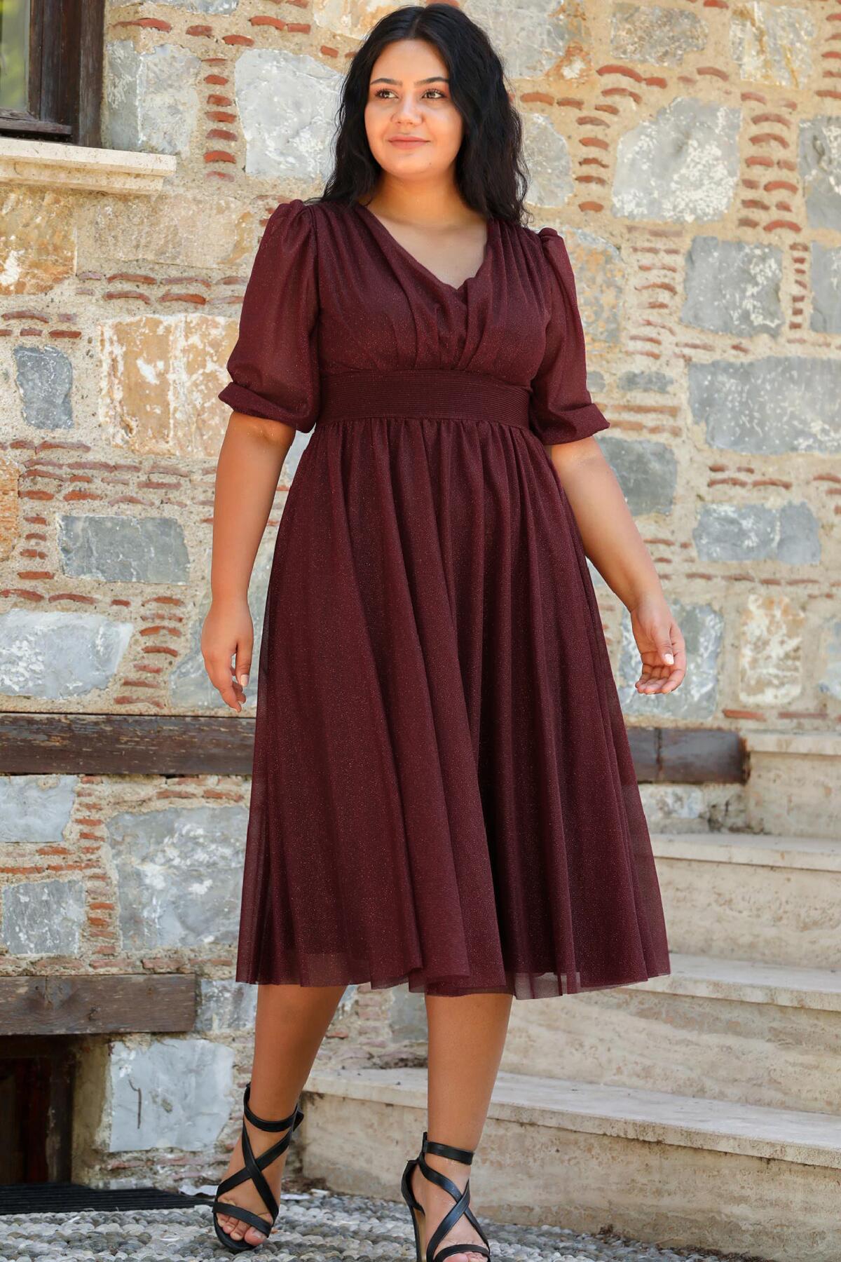 Große Größen Plissiertes Abendkleid mit Taillenbetonung, Burgund