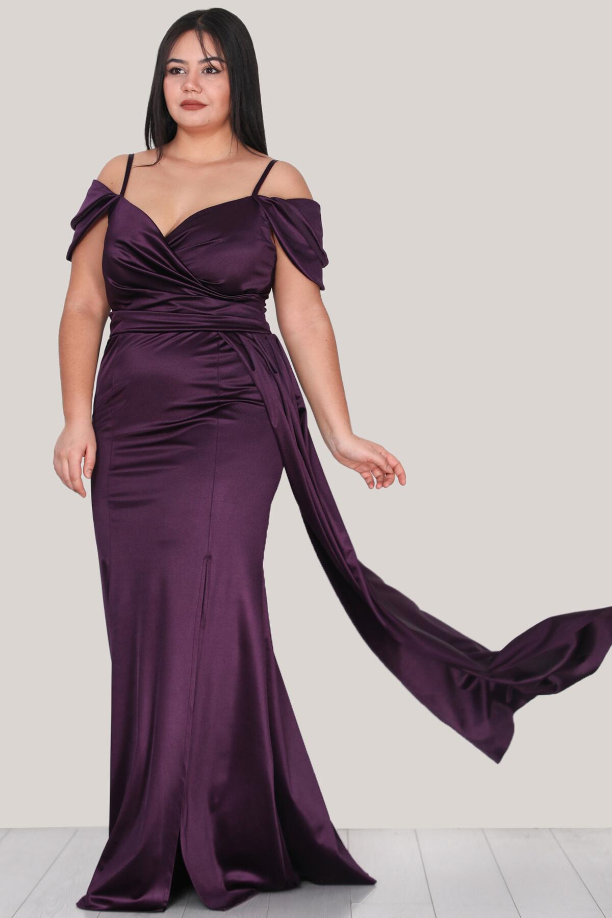 Abendkleid aus Satin in großen Größen mit Spaghettiträgern — Dunkelviolett