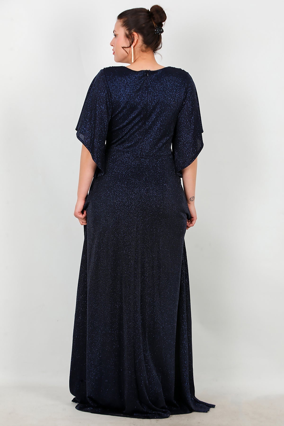 Großes, langes Abendkleid mit Taillenverzierung aus Steinen – Marineblau