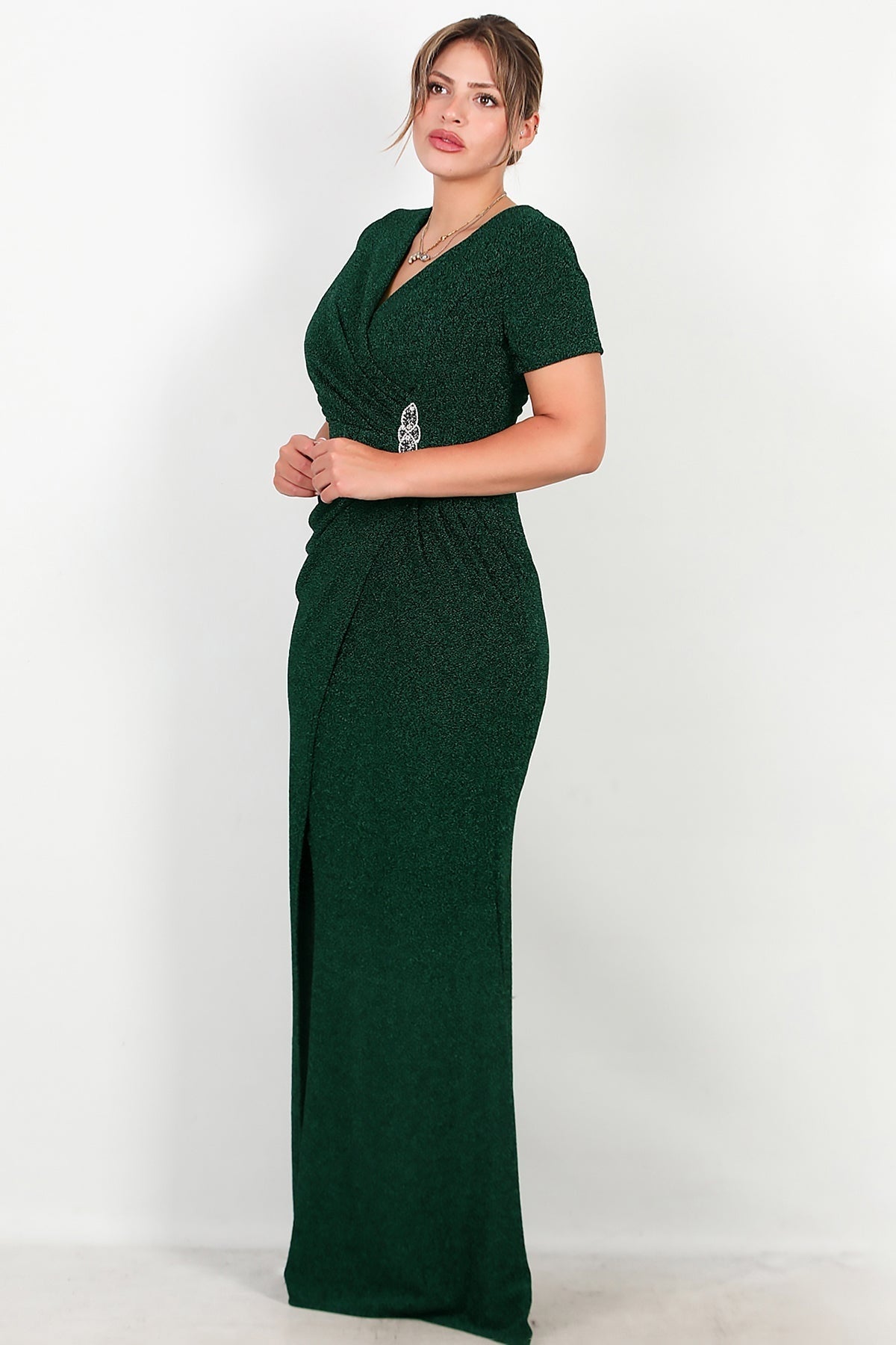Glitzerndes Abendkleid in großen Größen mit Perlenstickerei an der Taille — Smaragdgrün