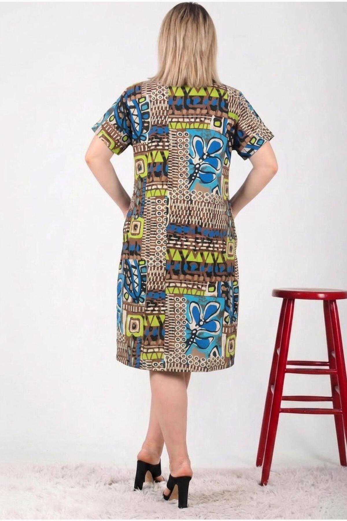 Große Größen Gemustertes Kleid — Mehrfarbig