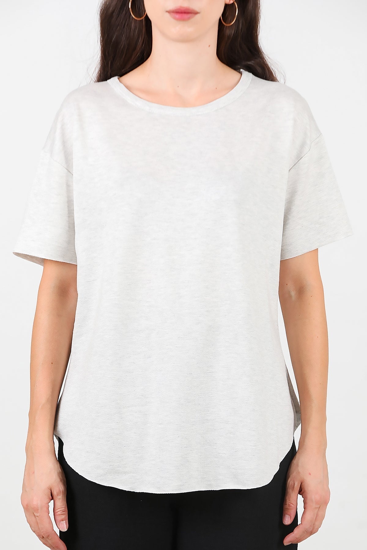 Rundhals-T-Shirt mit abgerundetem Saum – Hellgrau