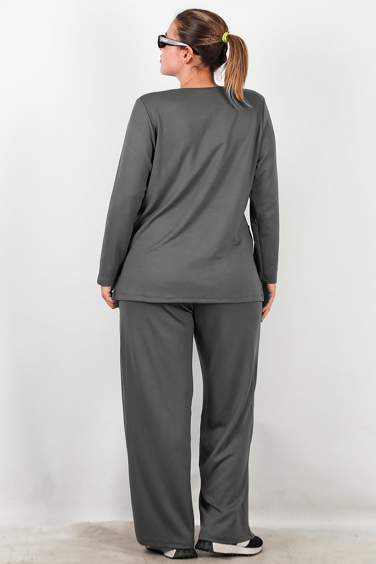 Plus - Size Set With Front Stone Detail — Charcoal