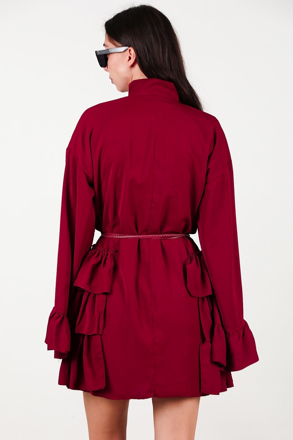 Kleid mit seitlichen und Ärmelrüschen – Bordeaux