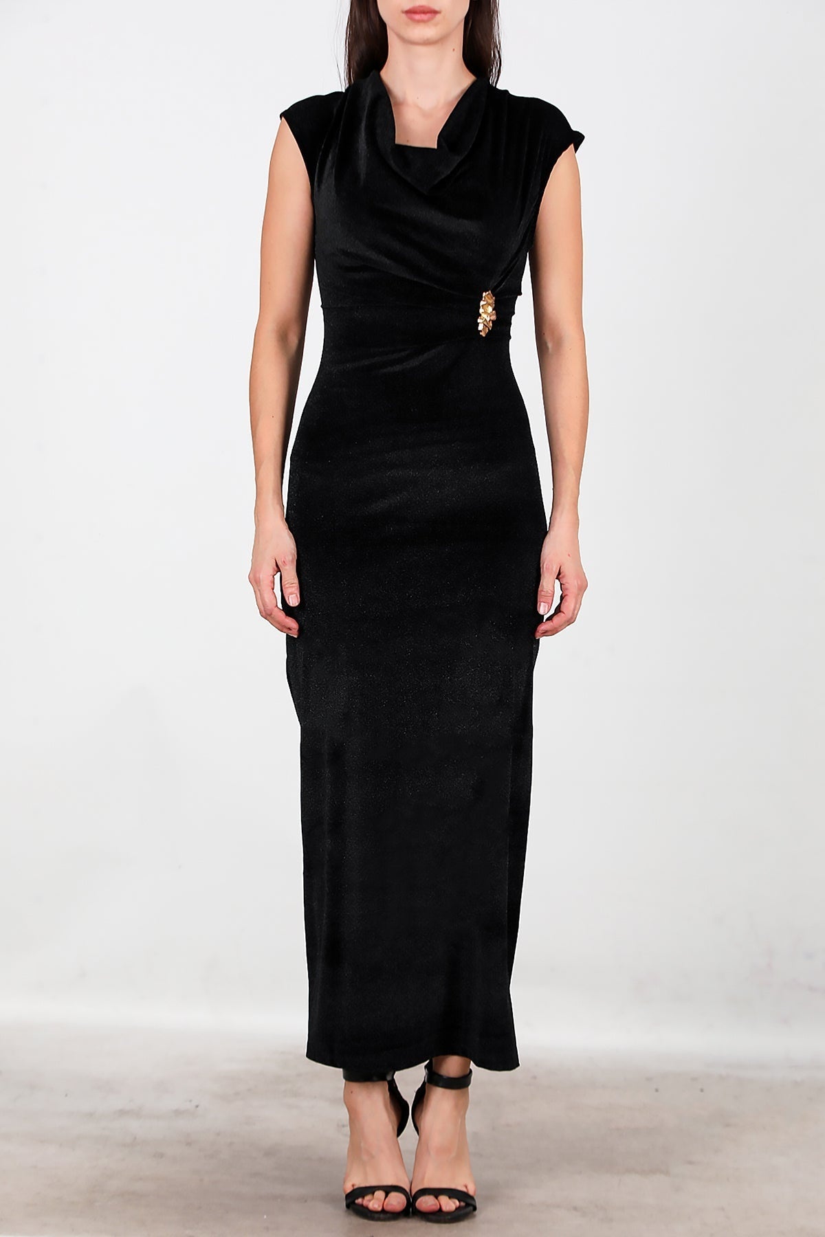 Schnalle – Langes Samtkleid mit Detail — Schwarz
