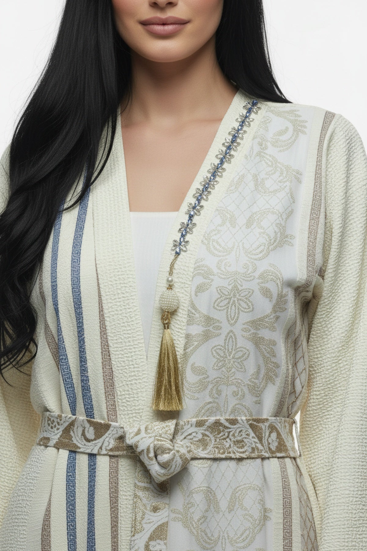 Ferace Kleid in Übergröße mit Goldverzierung — Ecru