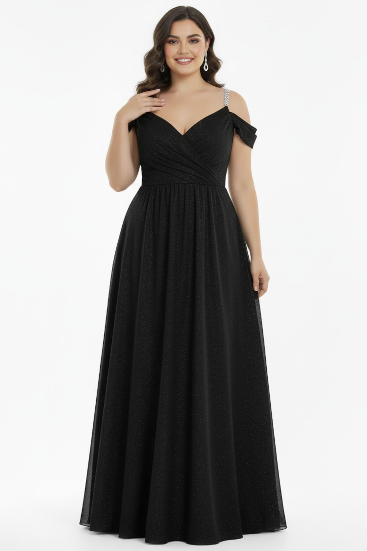 Plus - Size Pleated Long Evening Dress With Chain Straps — Black