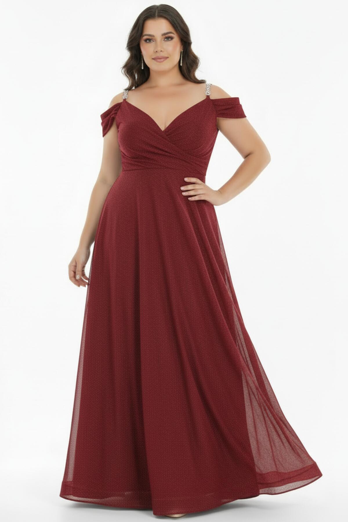Plus - Size Pleated Long Evening Dress With Chain Straps — Burgundy