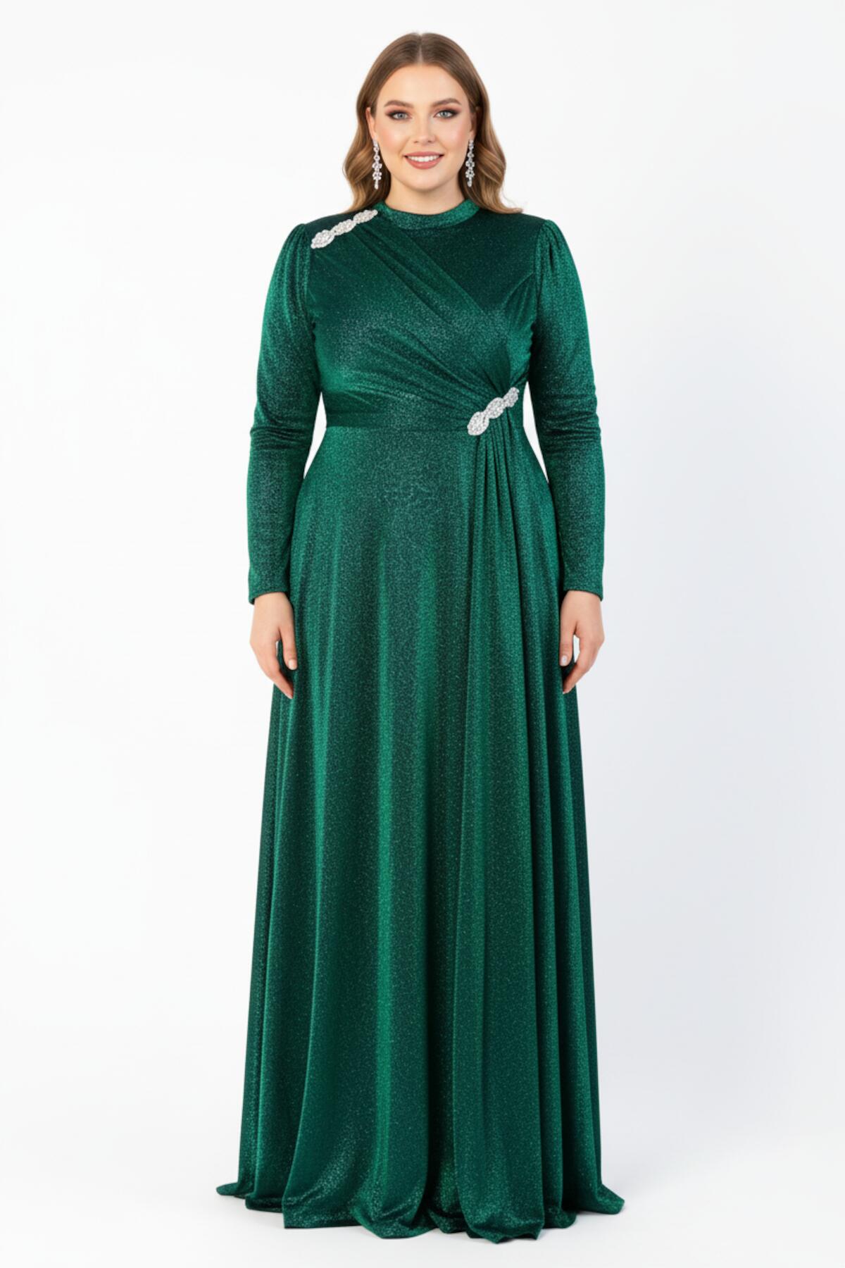 Plus - Size Evening Dress With Waist And Shoulder Accents — Green