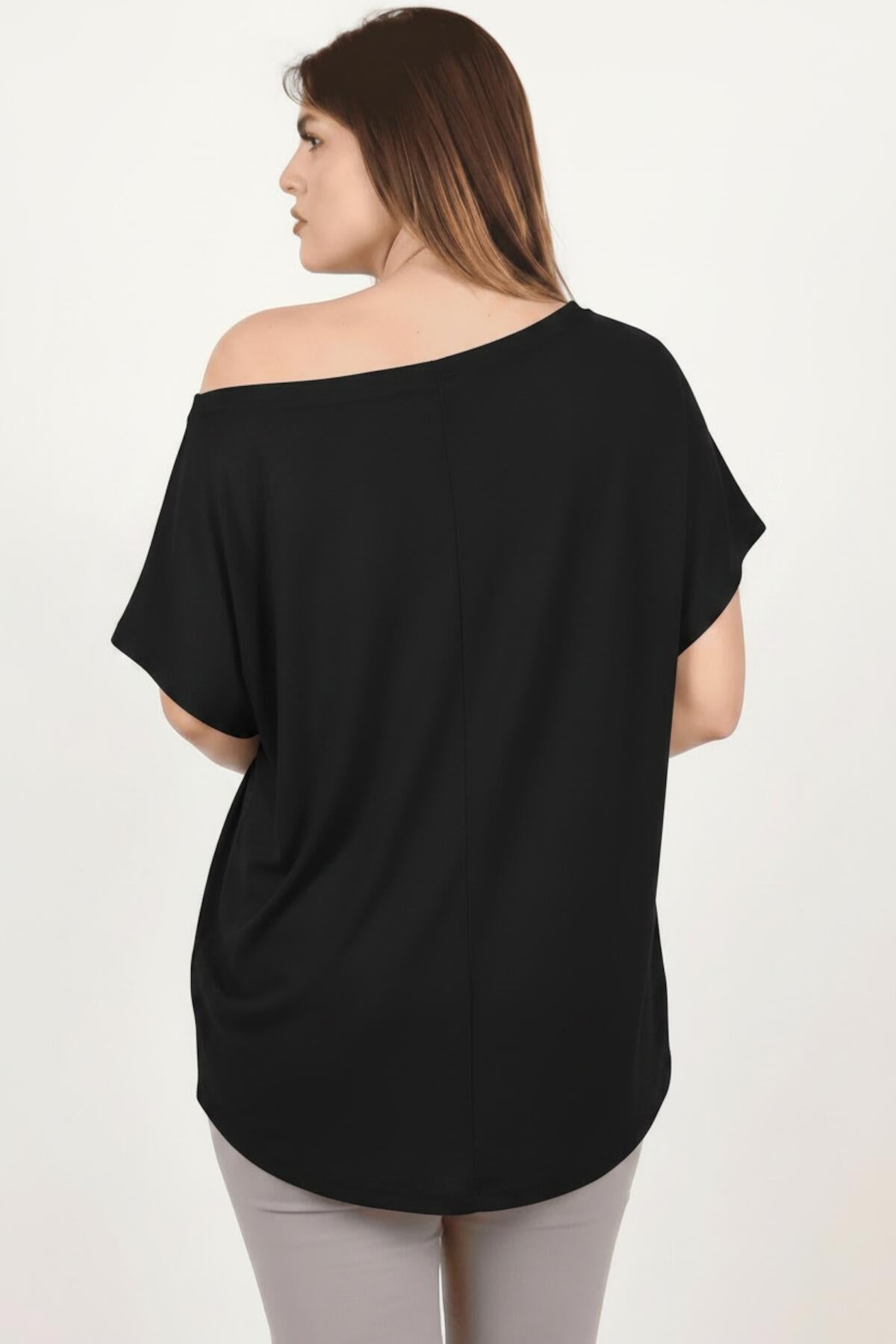 Plus - Size Oversized Off - Shoulder Blouse — Black