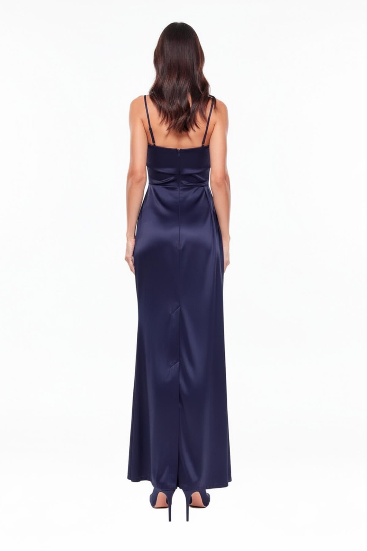 Plissiertes ärmelloses langes Abendkleid – Marineblau