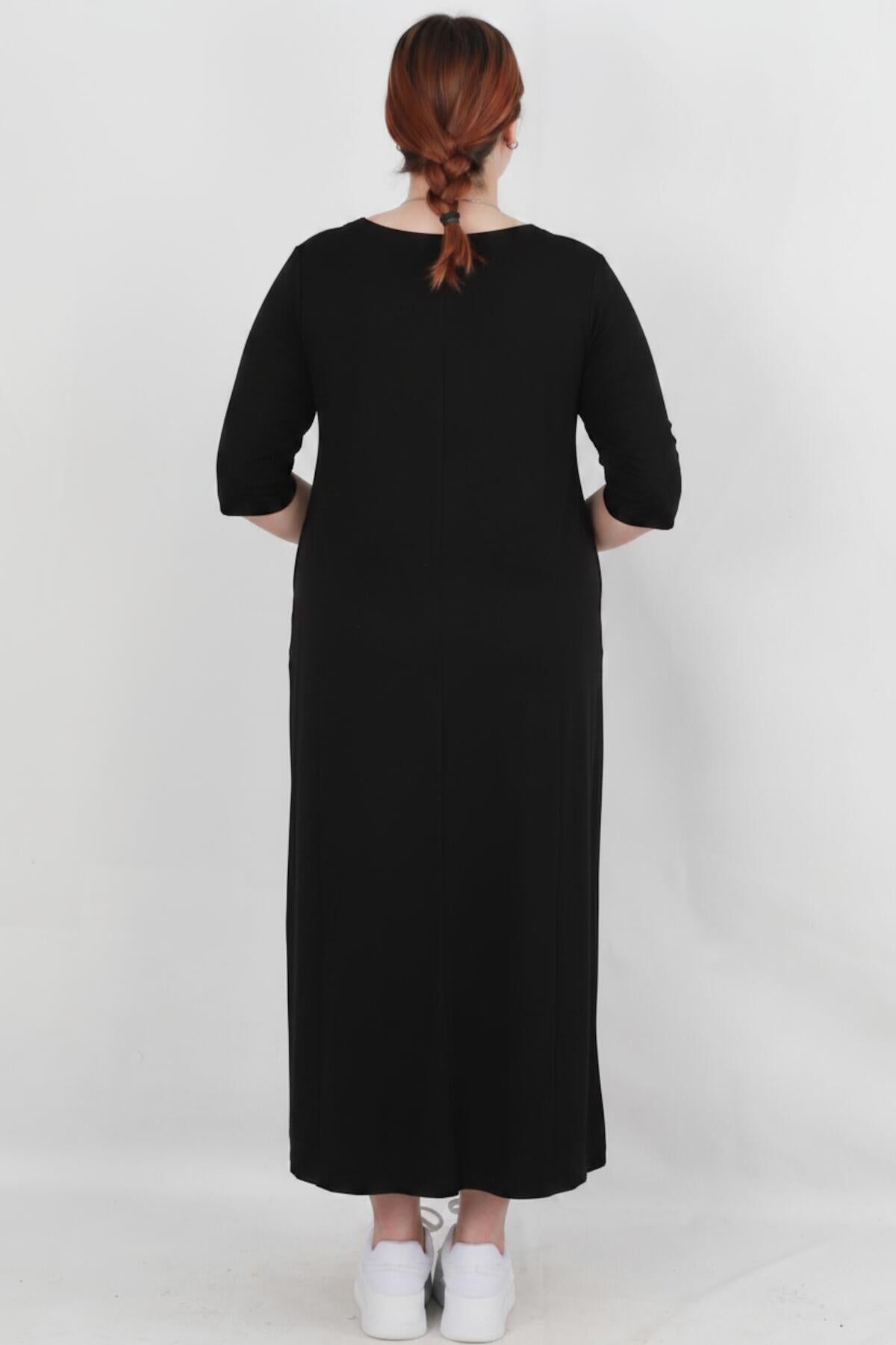 Große Größen: Langes Relaxed-Kleid mit Ärmeln — Schwarz