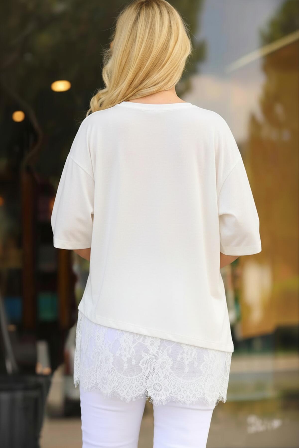 Plus - Size Lace - Hem Blouse — White