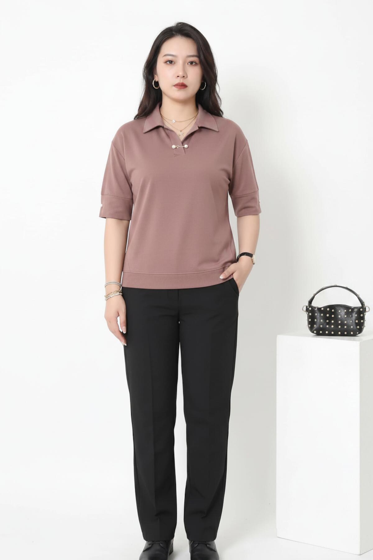 Große Größen Bluse mit Perlenkragen — Taupe