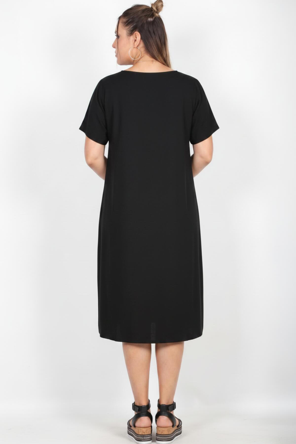 Plus - Size Short - Sleeve Dress With Kangaroo Pocket — Black