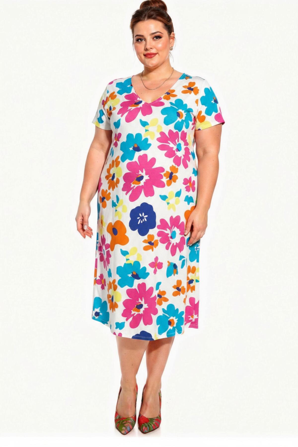 Plus‑Size V‑Neck Patterned Dress — Ecru