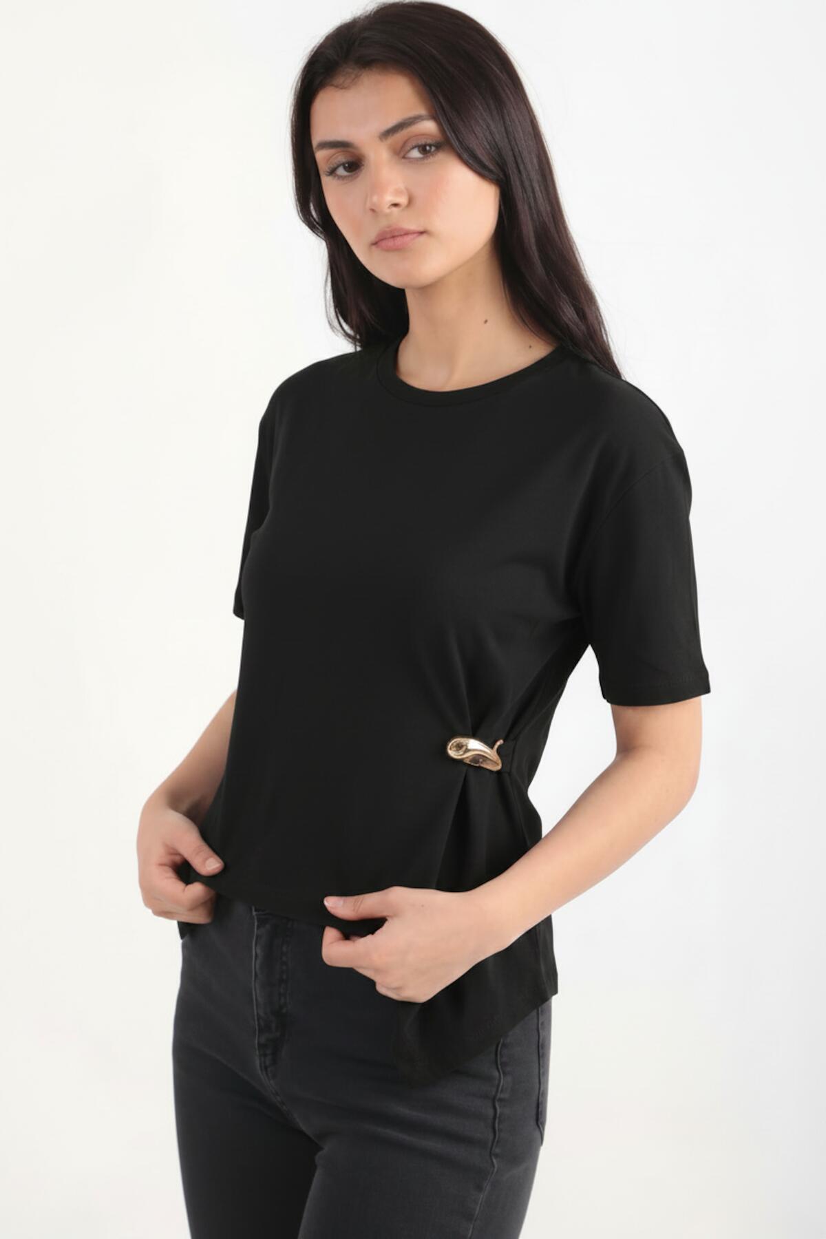 Bluse mit Accessoire-Detail — Schwarz