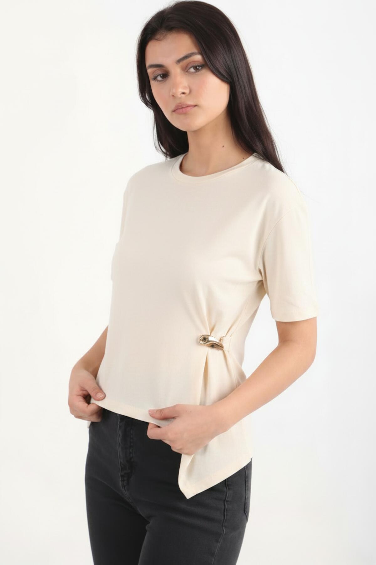 Blouse With Accessory Detail — Off‑White