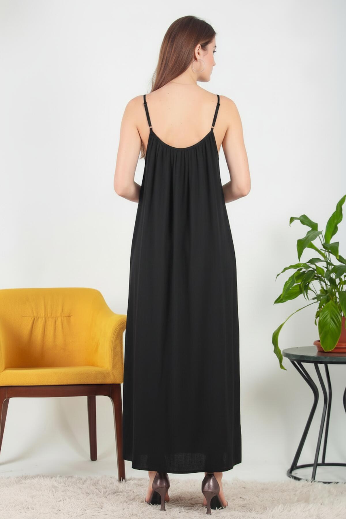 Italienisches Voile-Midikleid mit schmalen Trägern – Schwarz