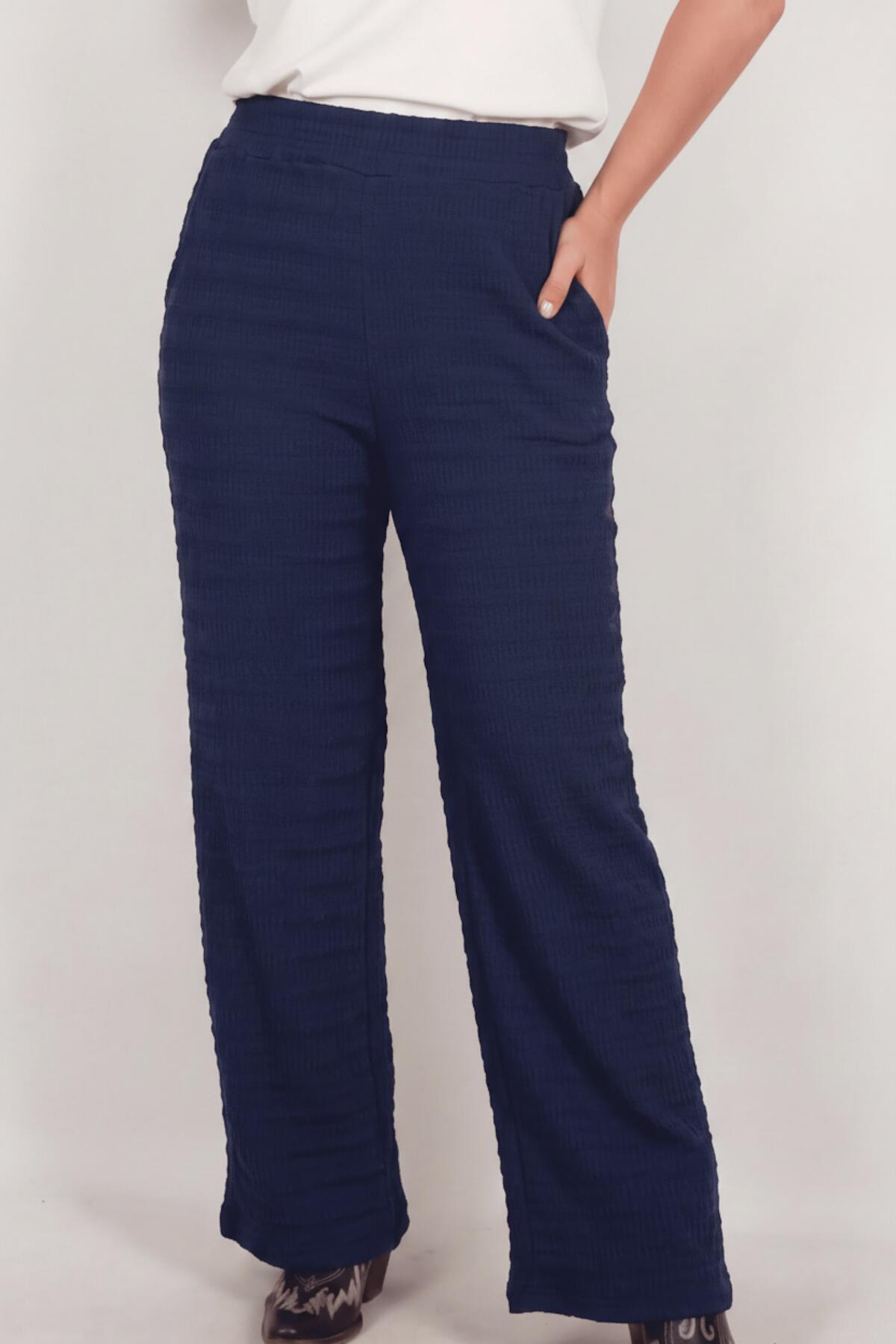 Plus-Size Hose mit weitem Bein und Wellenmuster — Marineblau