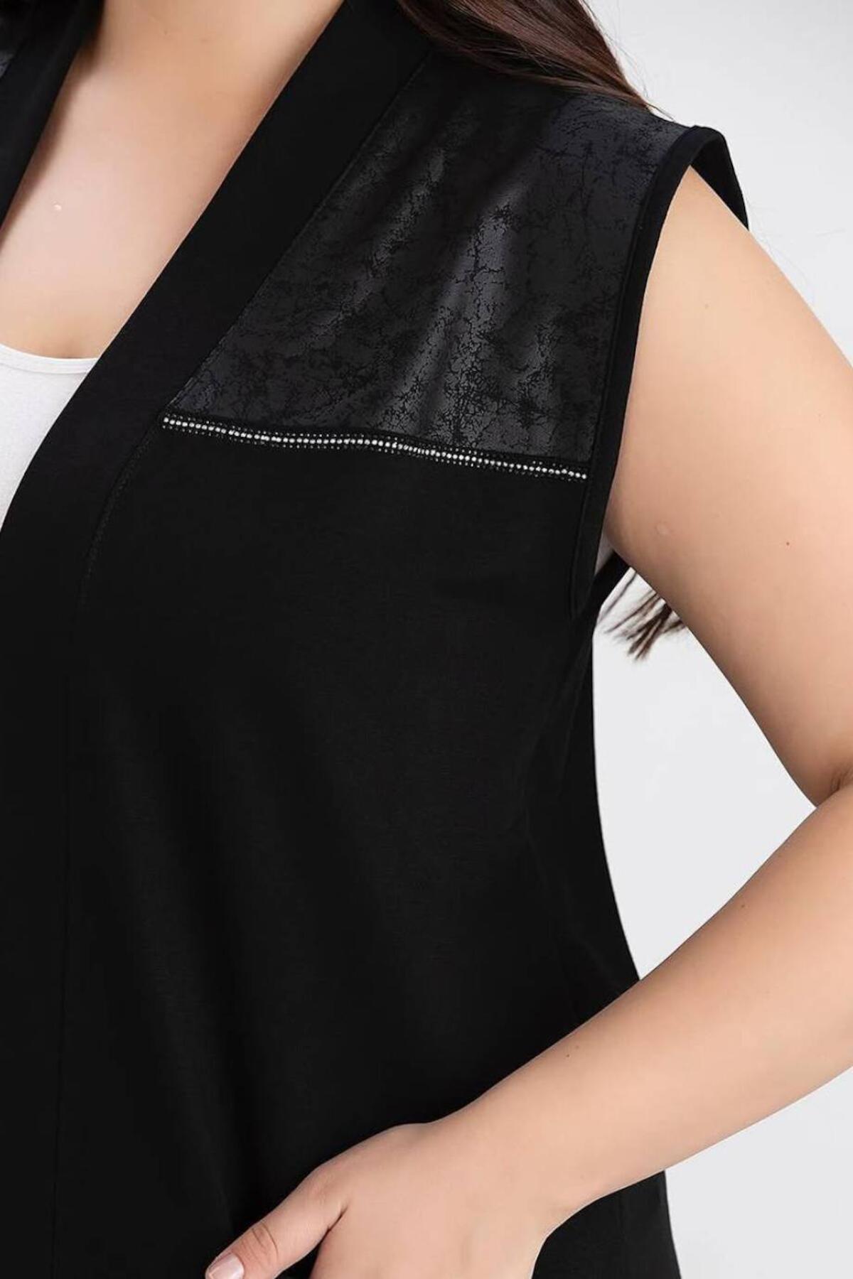 Große Größen Lange Weste mit Taschendetail — Schwarz