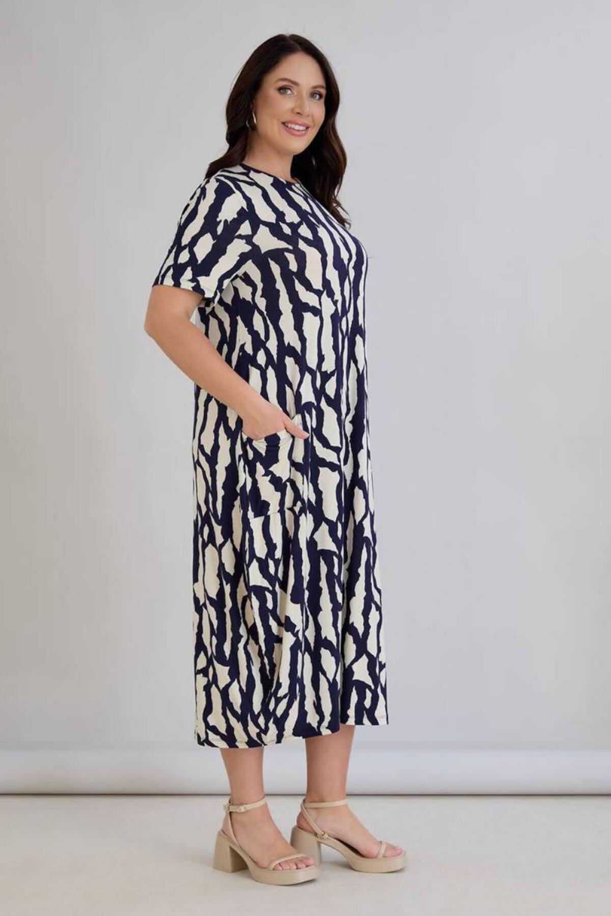Plus - Size Printed Jersey Dress — Multicolor