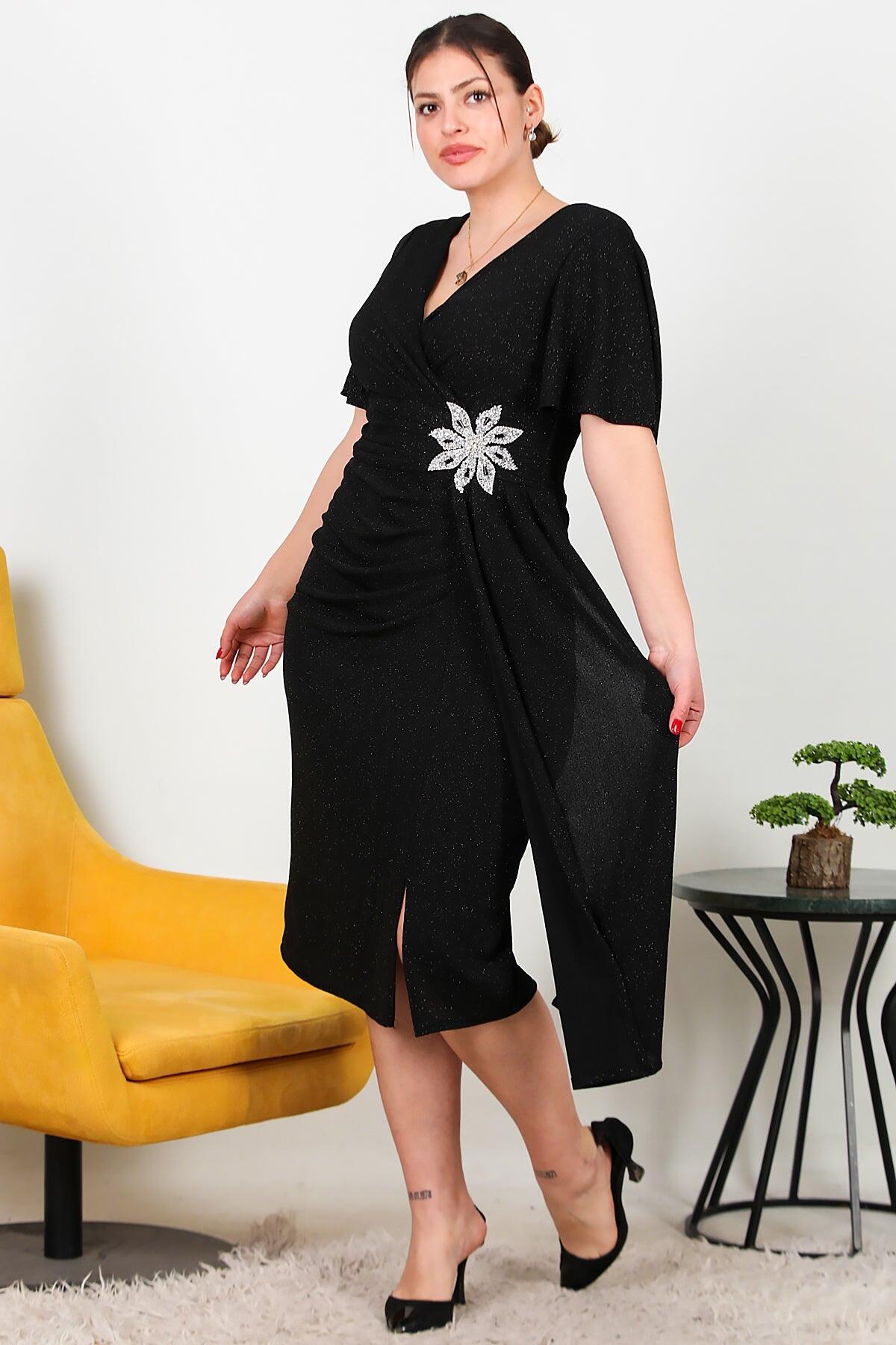 Großes Midi-Kleid mit floralem Steinbund – Schwarz