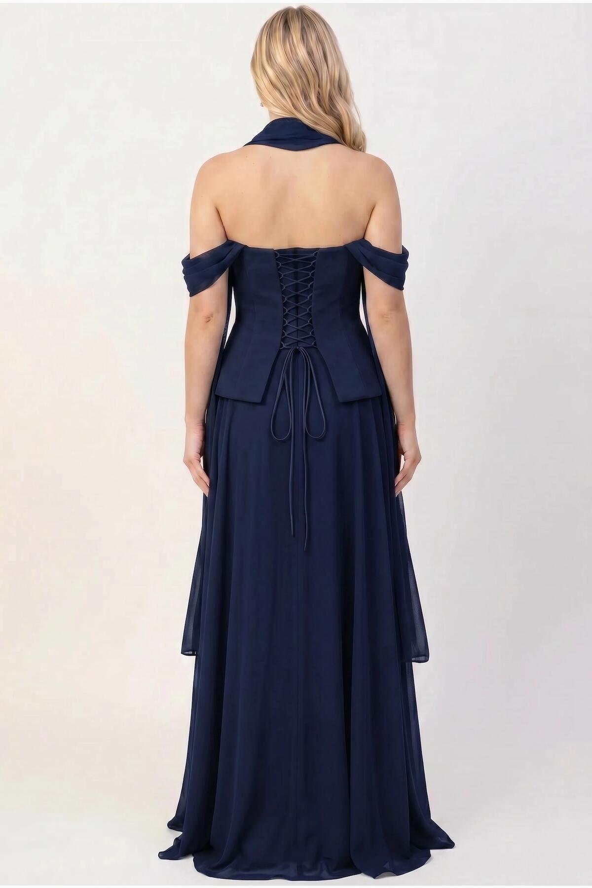 Crêpe-Abendkleid mit Tüllrock und Schal – Marineblau