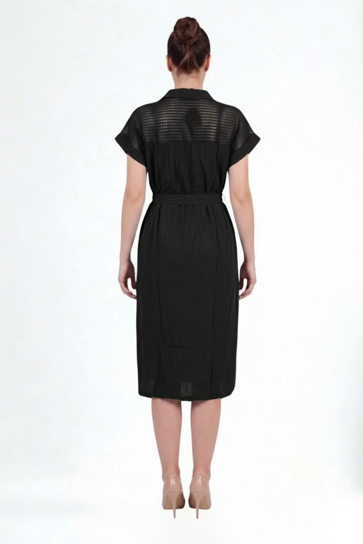 Große Größen – Schwarzes durchgeknöpftes Kleid mit Mesh-Schulterdetails