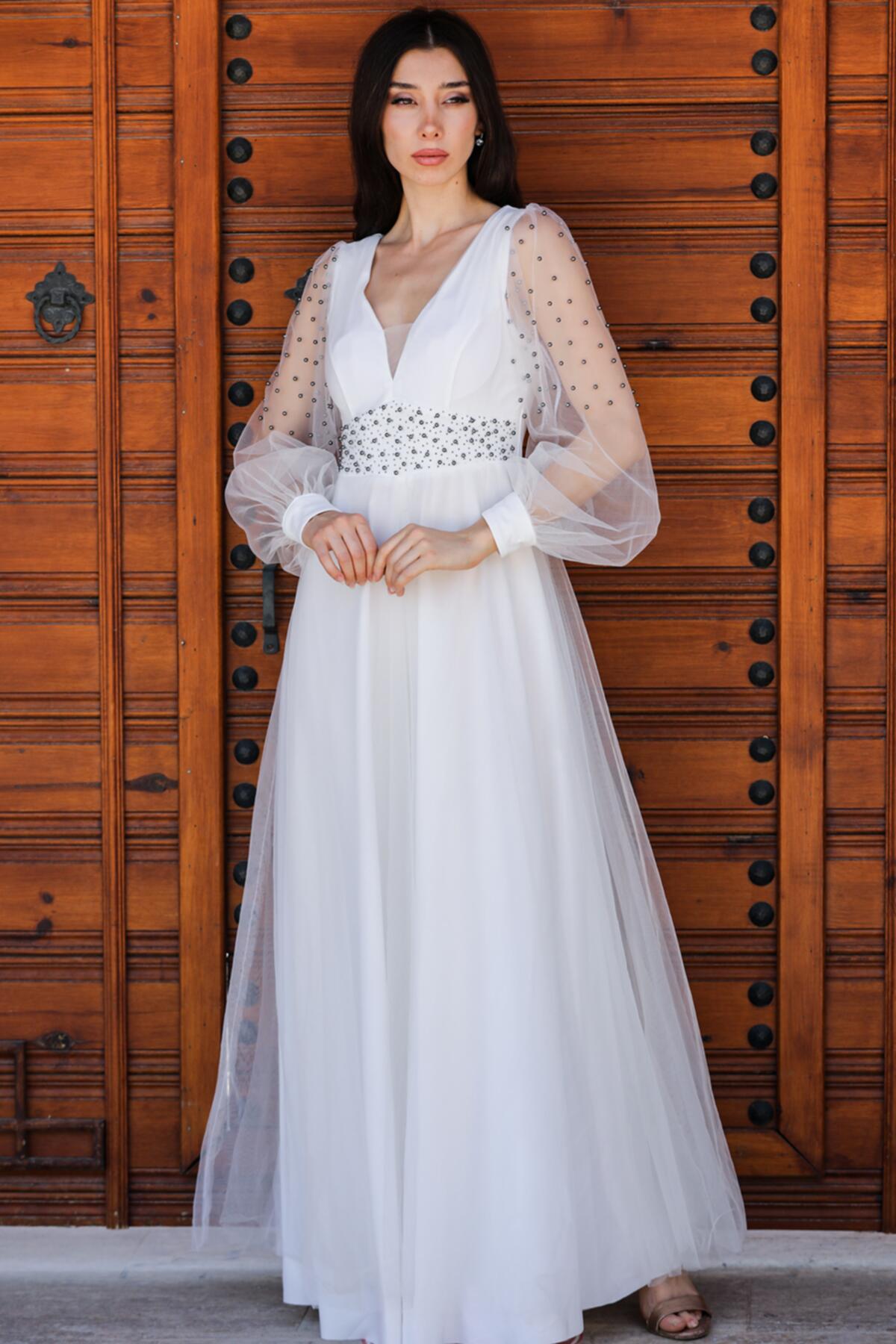 Off - White Long Tulle Evening Dress