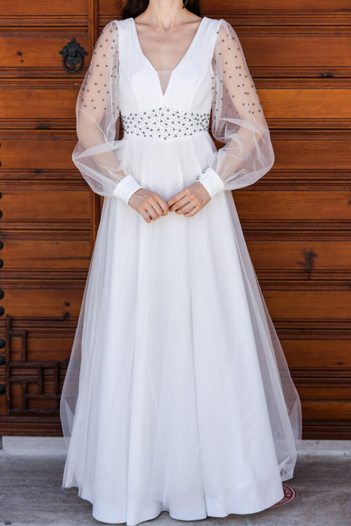 Off-White langes Abendkleid aus Tüll