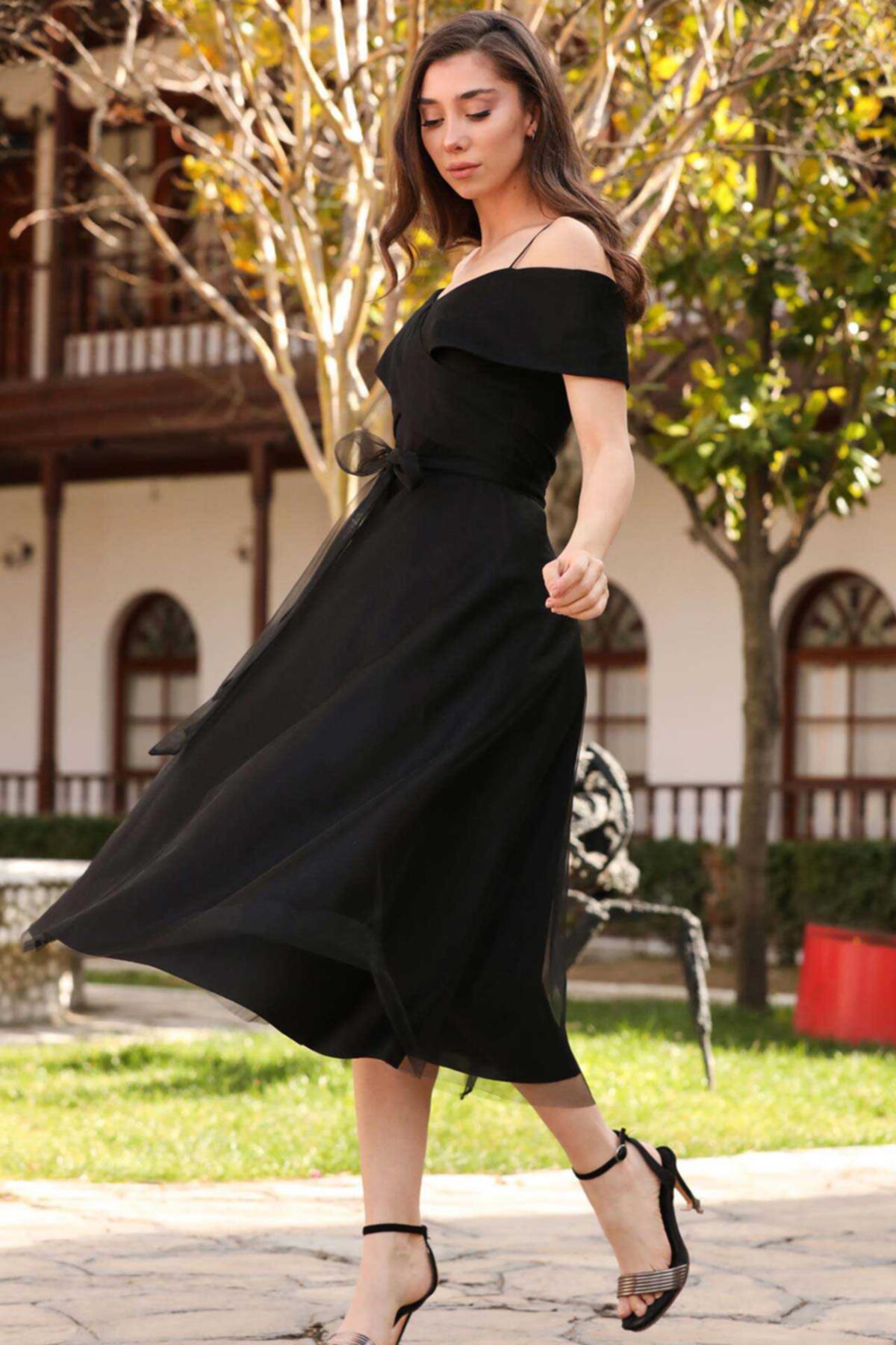 Midi-Abendkleid — Schwarz