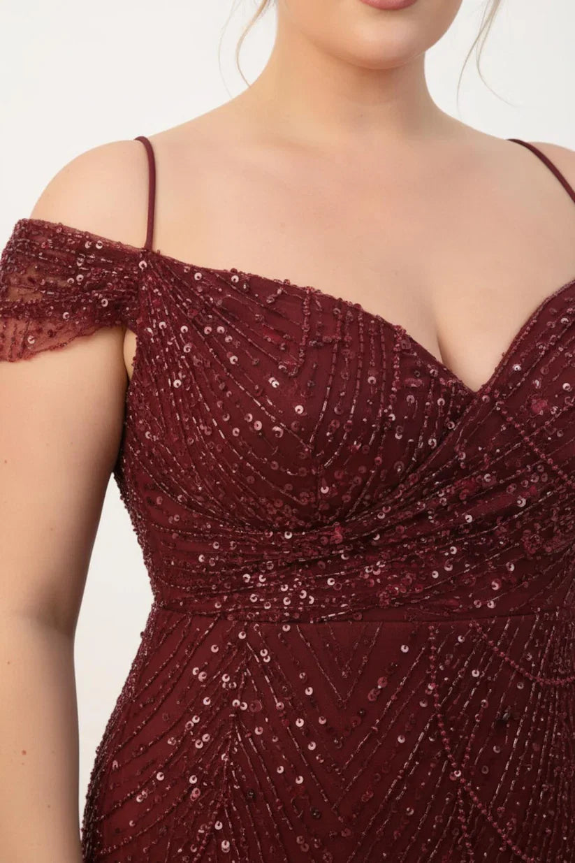 Große Größen schulterfreies Abendkleid mit Perlen – Burgunderrot