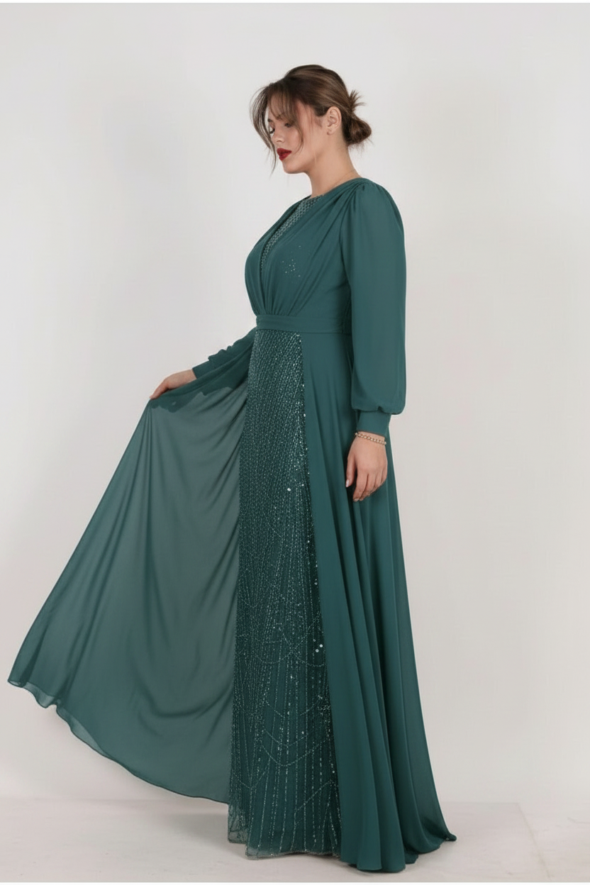 Große Größen Abendkleid mit Pailletten-Oberteil und Chiffonärmeln — Grün