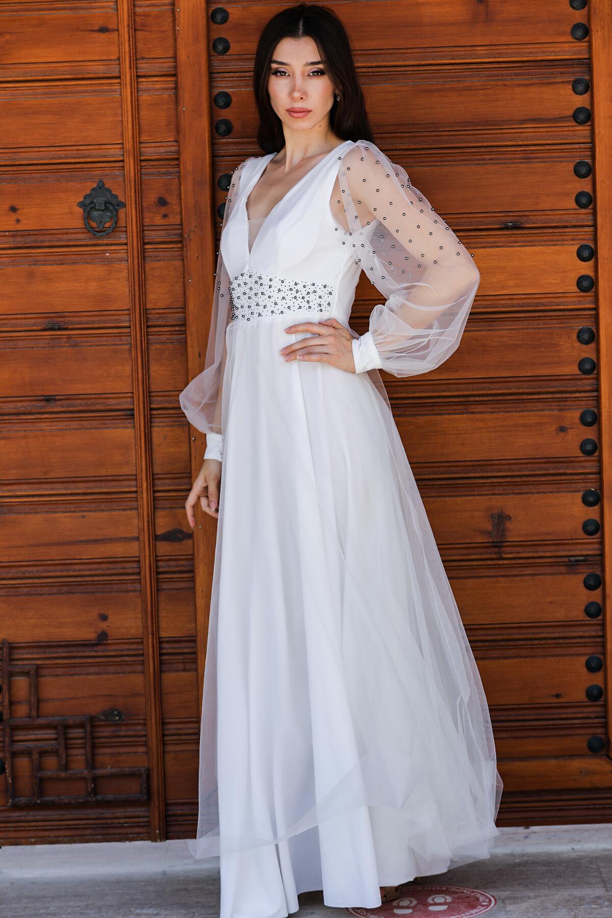 Off - White Long Tulle Evening Dress