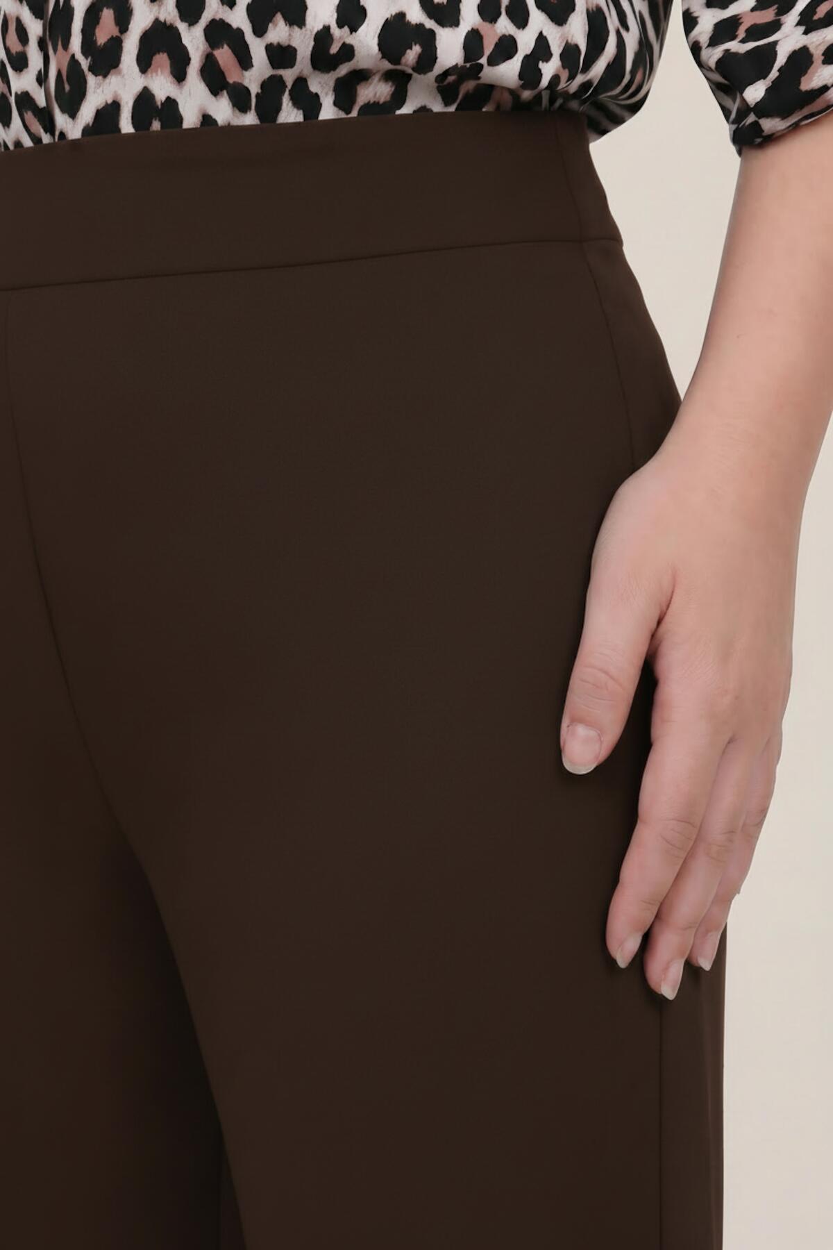 Plus‑Size Palazzo Trousers — Brown