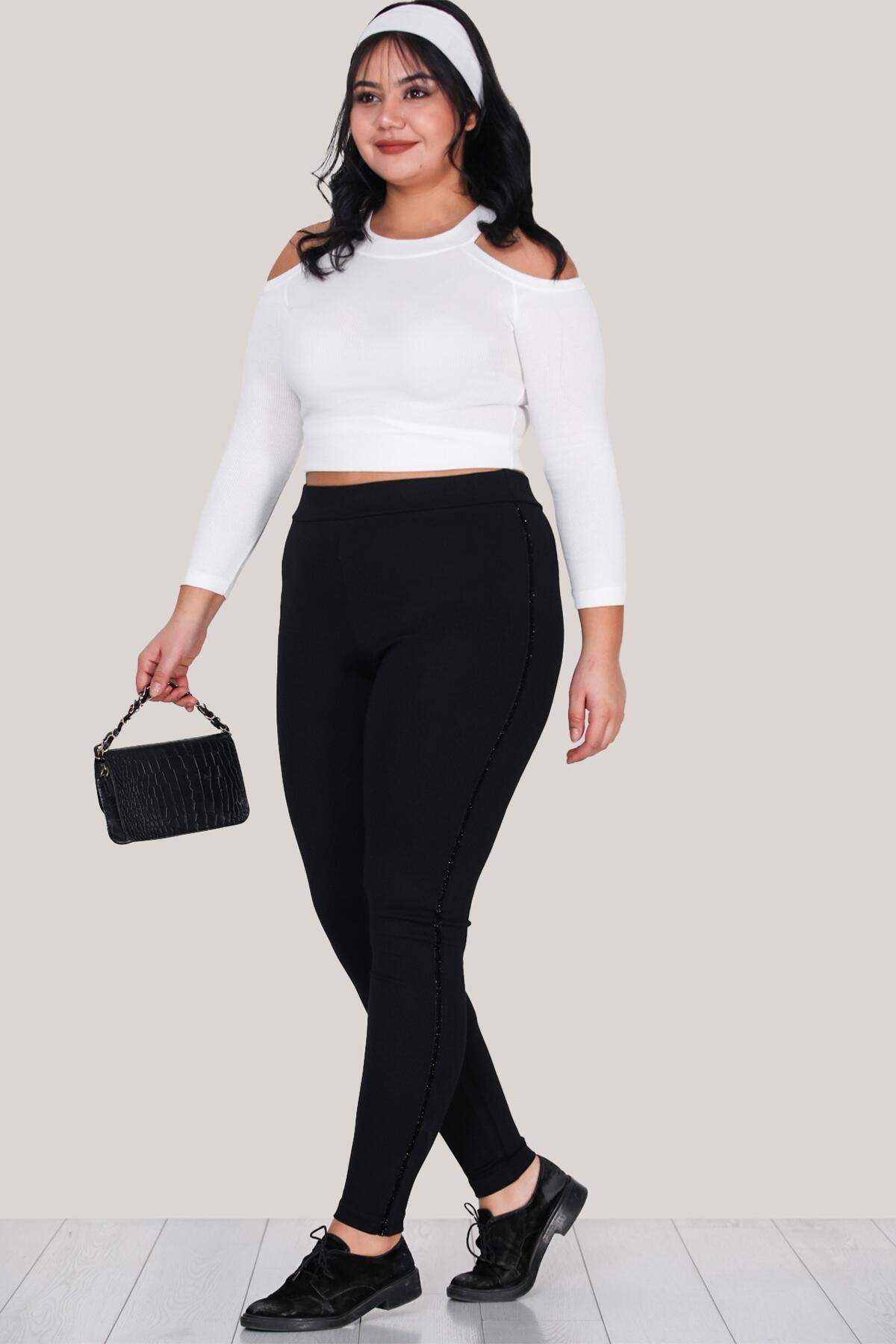 Plus - Size Leggings — Black