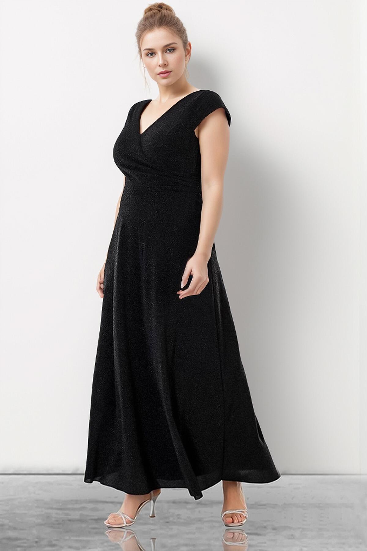 Plus - Size Long Glitter Evening Dress — Black