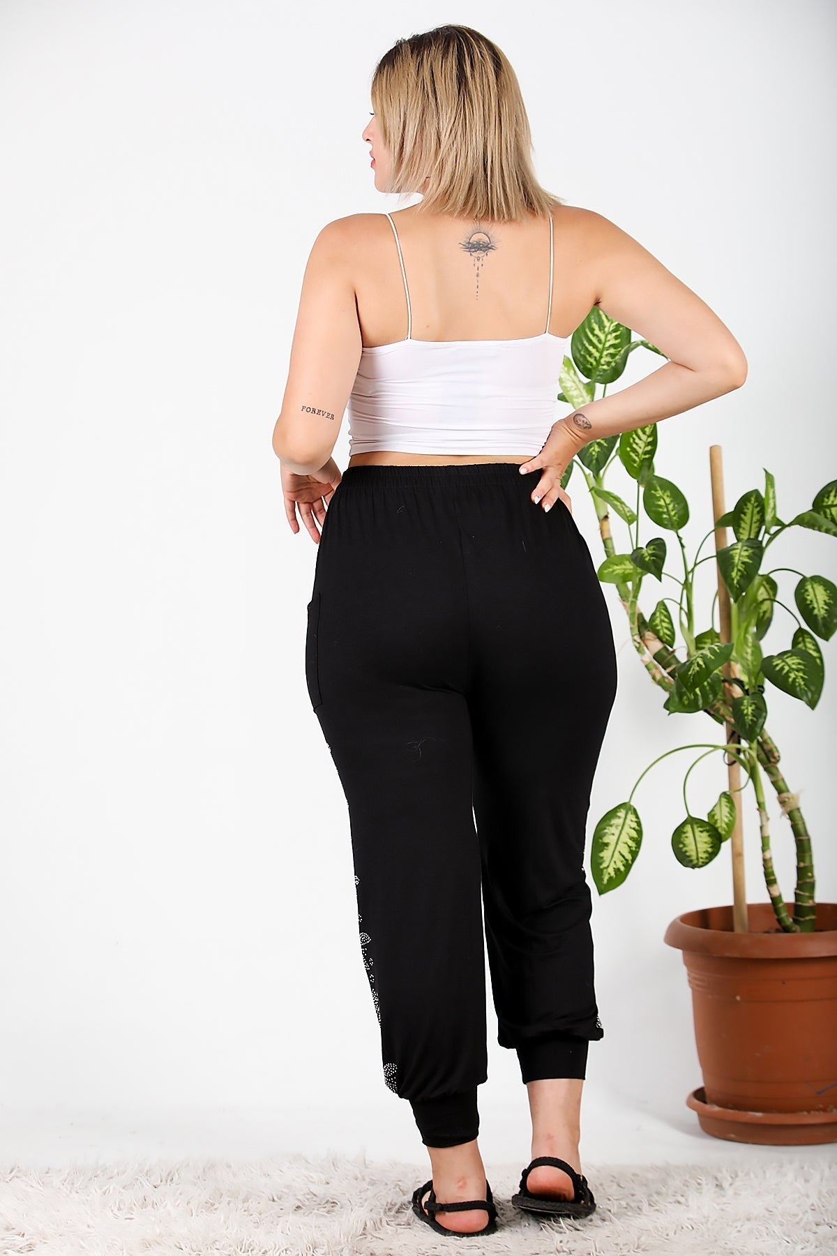 Plus‑Size Harem Trousers With Side Stone Detail — Black