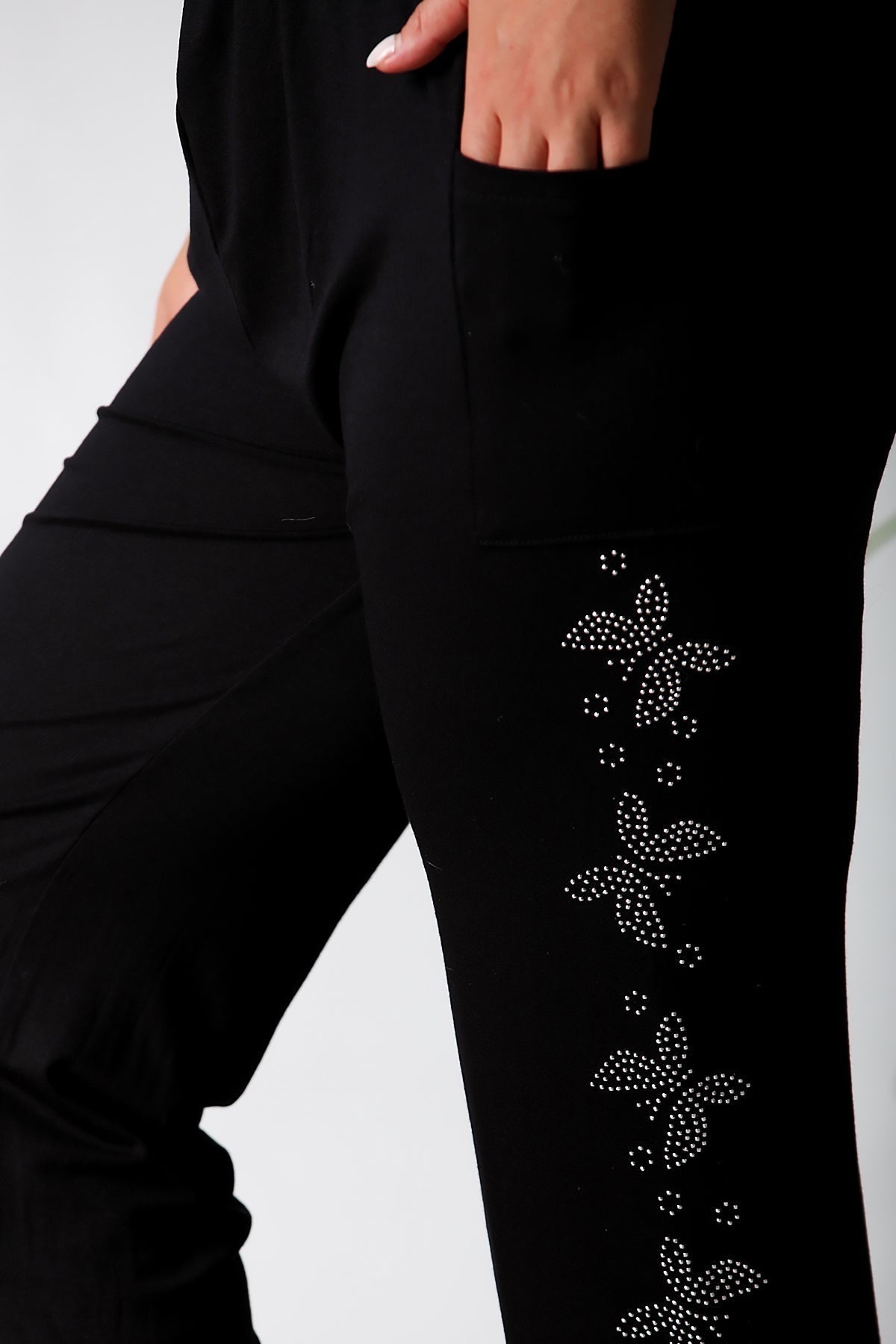 Plus‑Size Harem Trousers With Side Stone Detail — Black