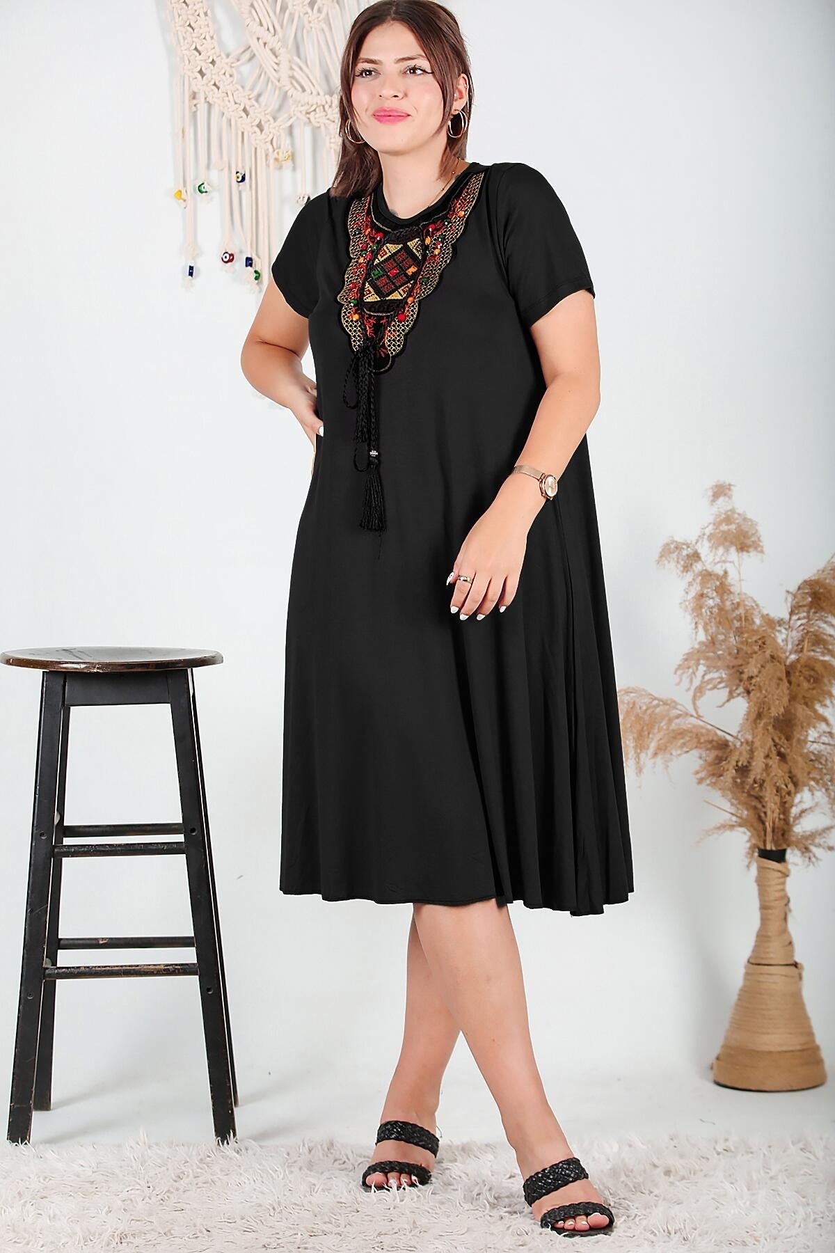 Plus - Size Authentic - Collar Dress — Black