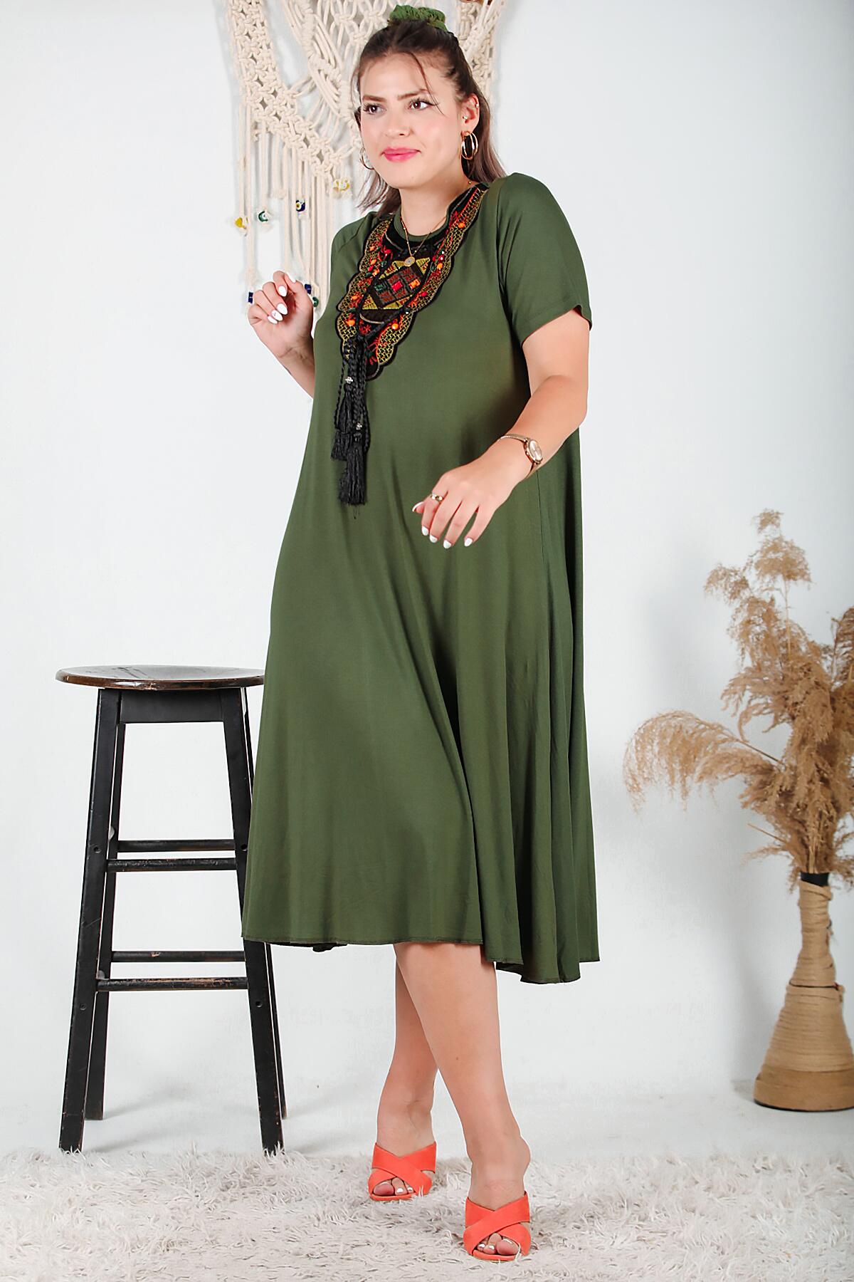 Plus - Size Authentic - Collar Dress — Khaki
