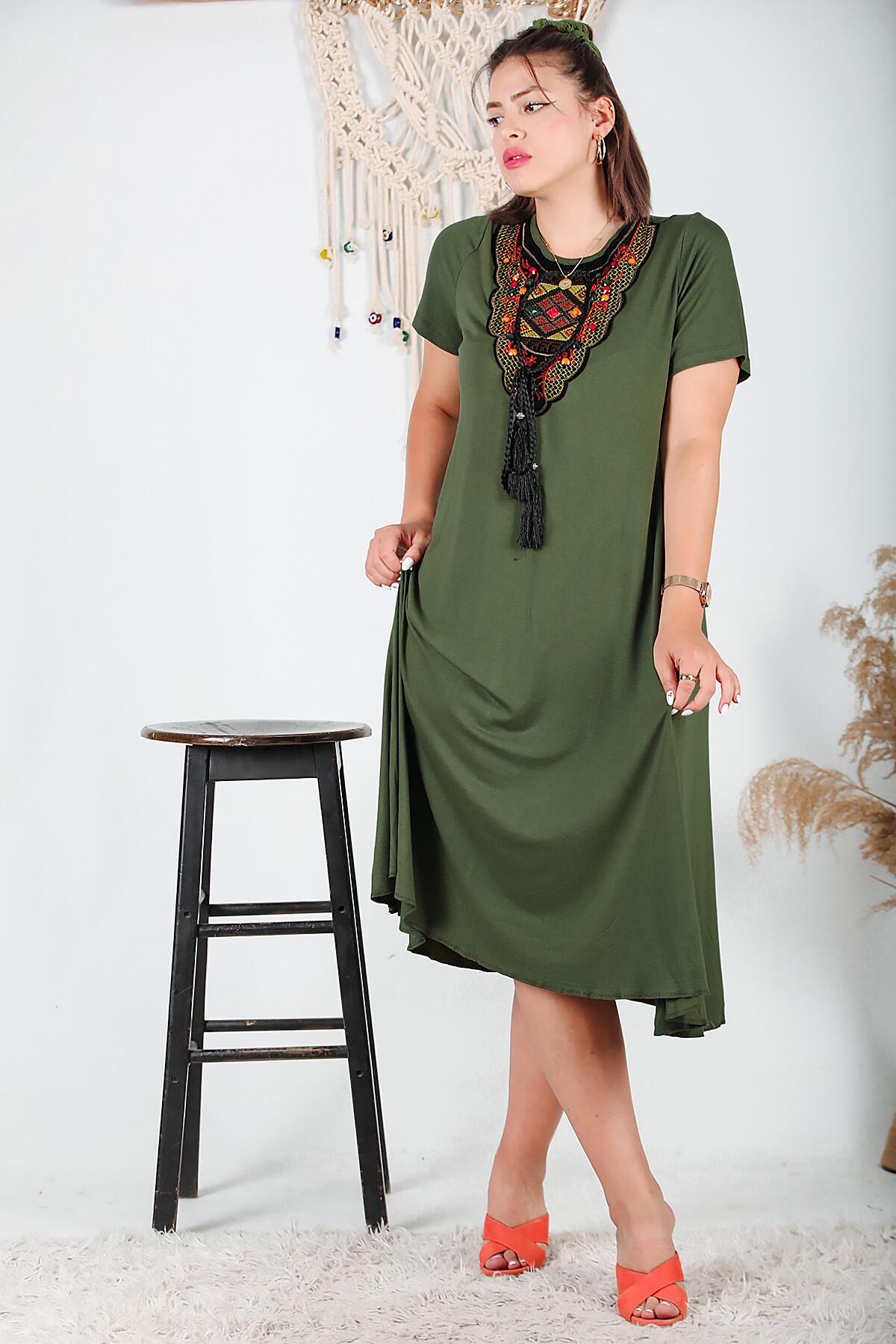 Plus - Size Authentic - Collar Dress — Khaki