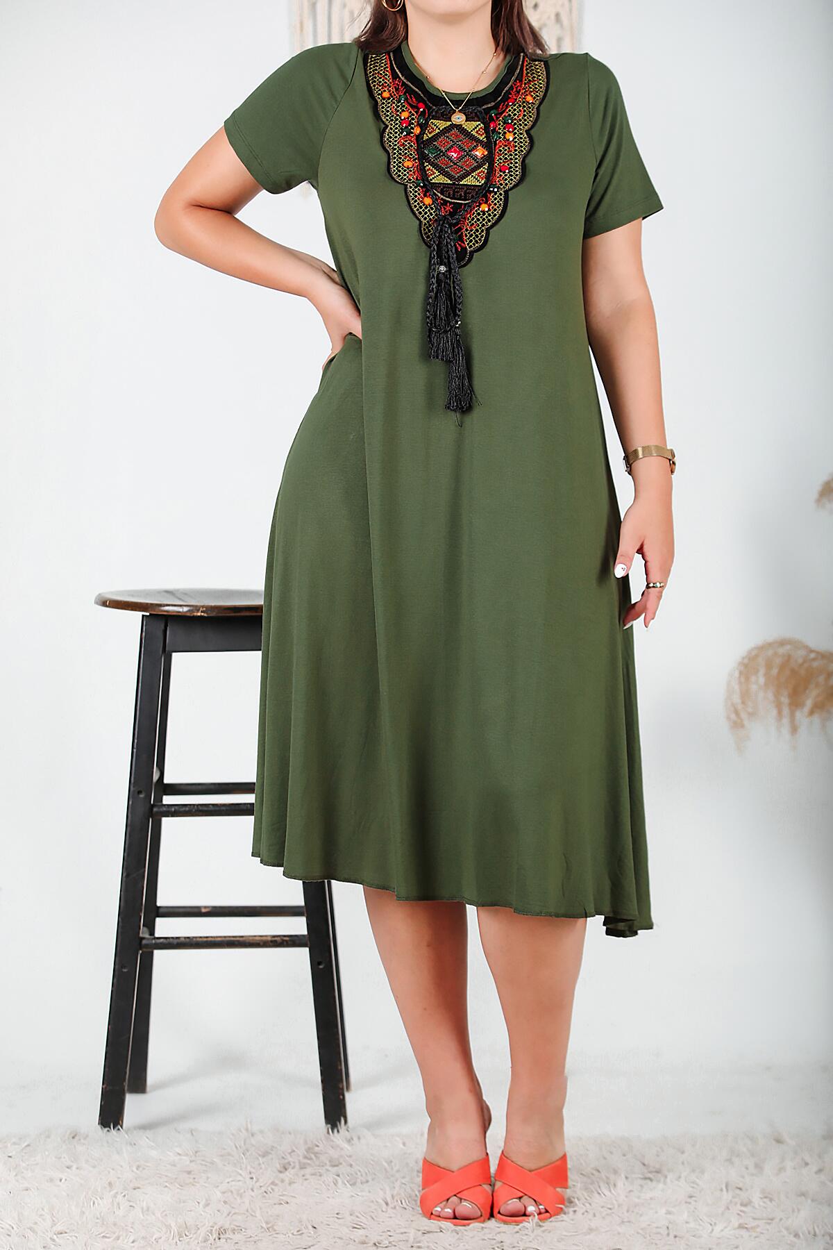 Plus - Size Authentic - Collar Dress — Khaki