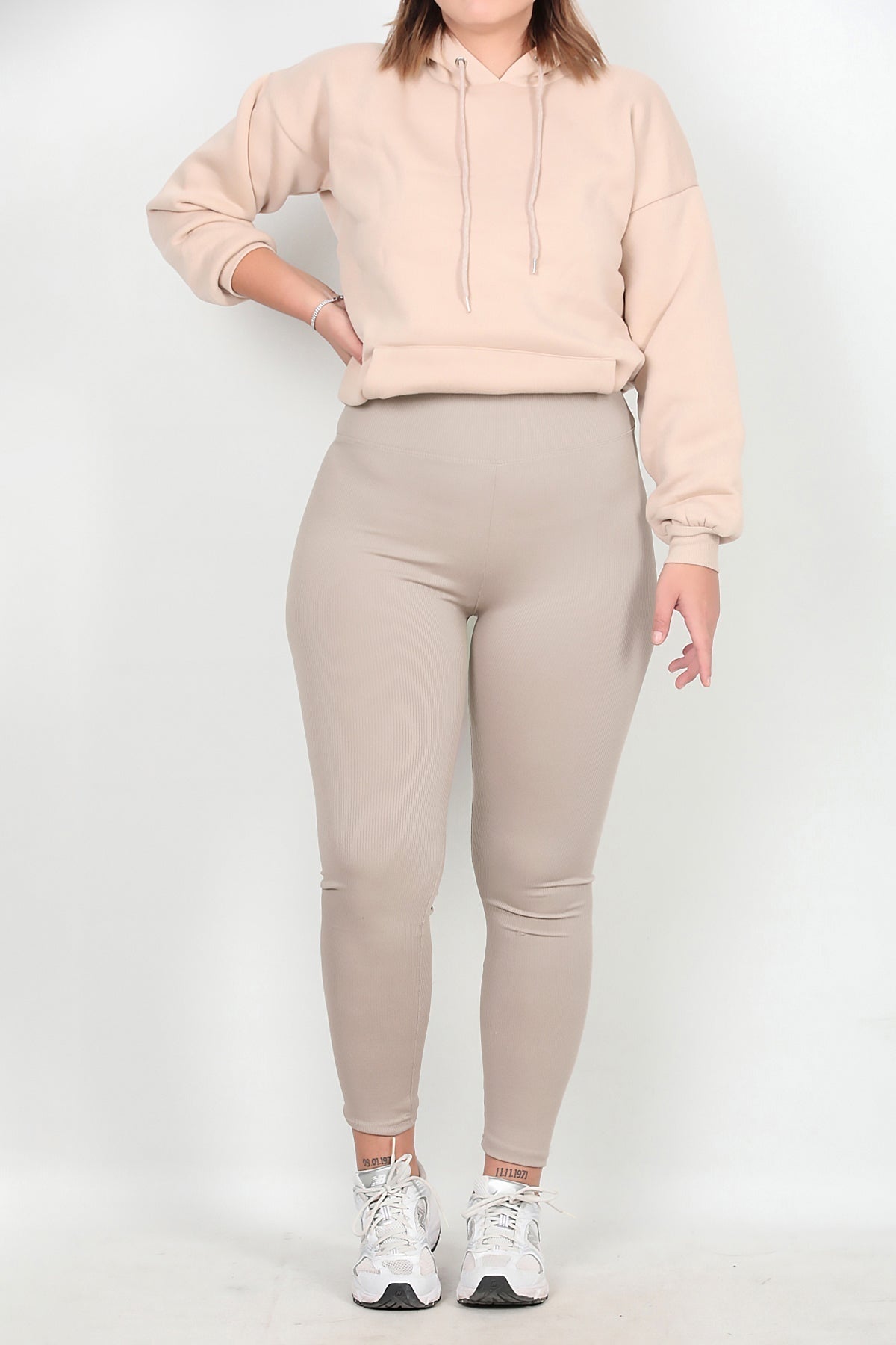 Gerippte Leggings in Großen Größen — Stone