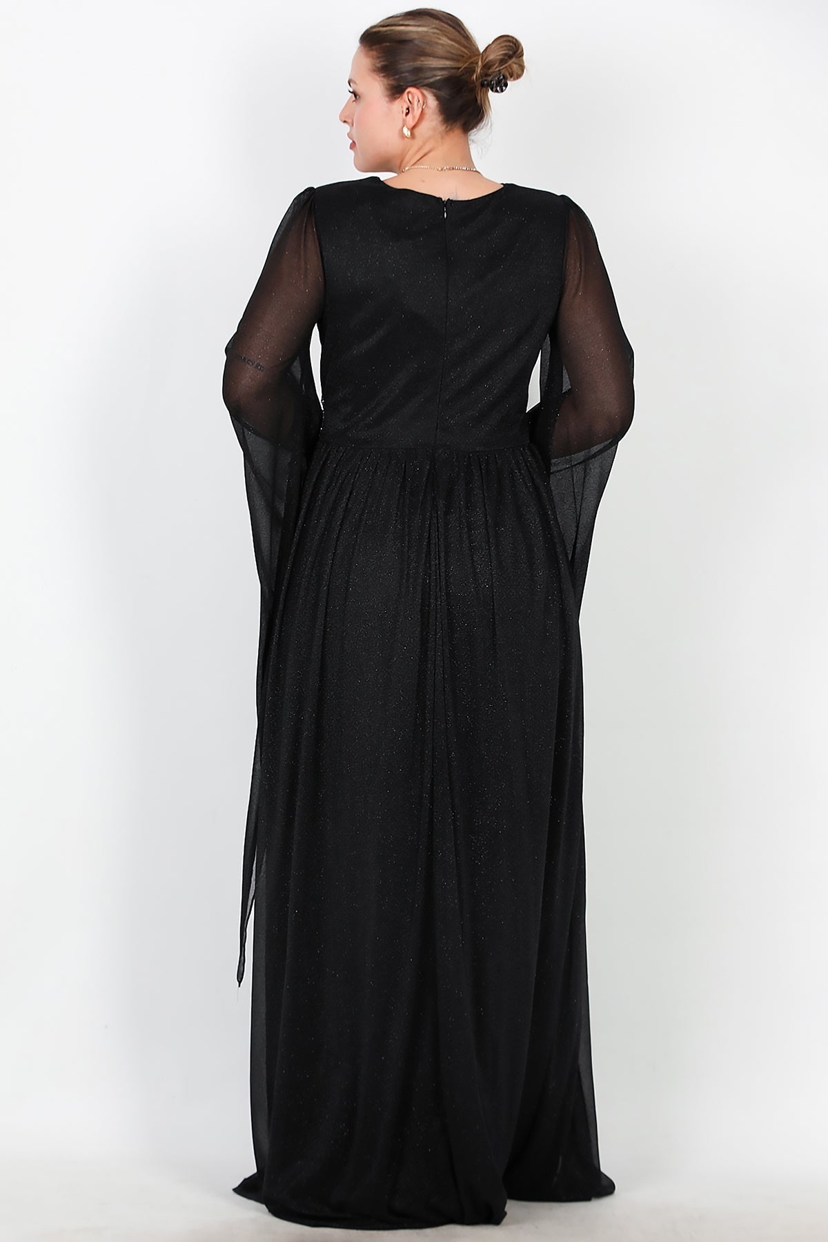 Plus - Size Long Glitter Evening Dress With Waist Embellishment — Black